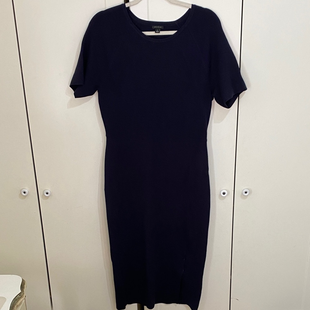 Ann Taylor Women’s Short Sleeve Knit Midi Dress Size Large -Blue Navy